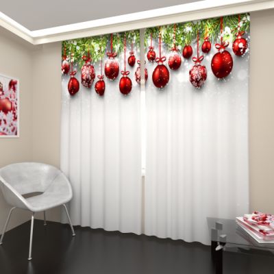 Гирлянда из красных шаров