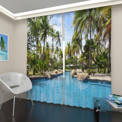 Бассейн в отеле