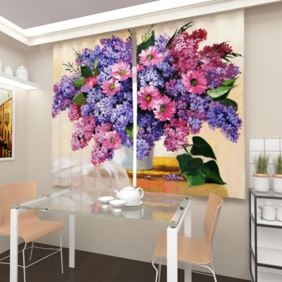 Букет на столе