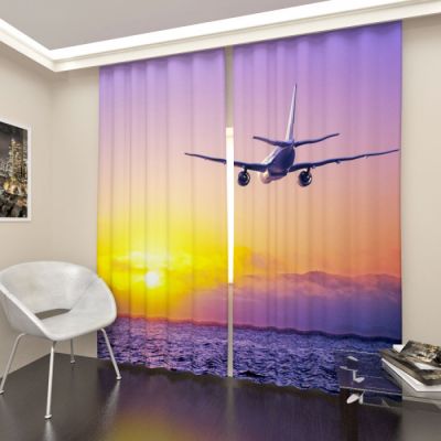 Лайнер на закате