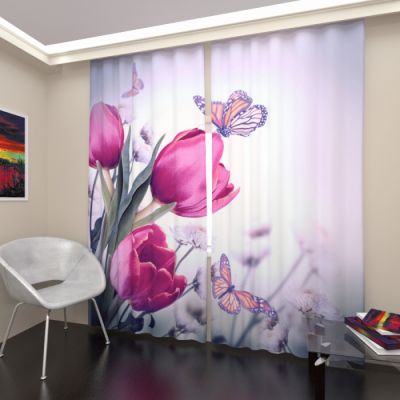 Малиновые тюльпаны