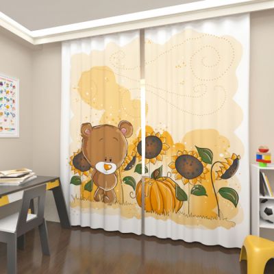 Медведь в подсолнухах