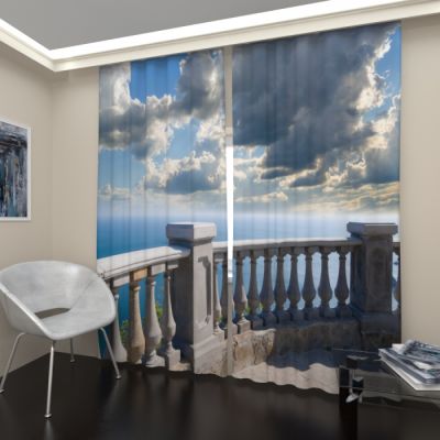 Парапет на набережной